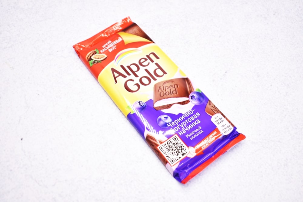 Шоколад Альпен Гольд молочный черника с йогуртом 85г