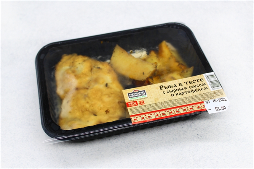 Рыба в тесте с сырным соусом и картофелем 250гр