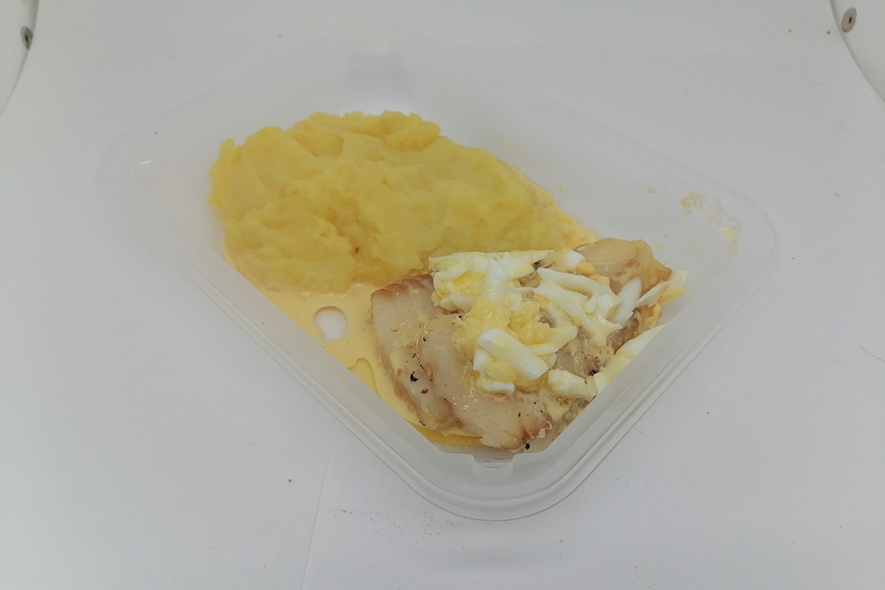Треска по-польски с картофельным пюре 250гр