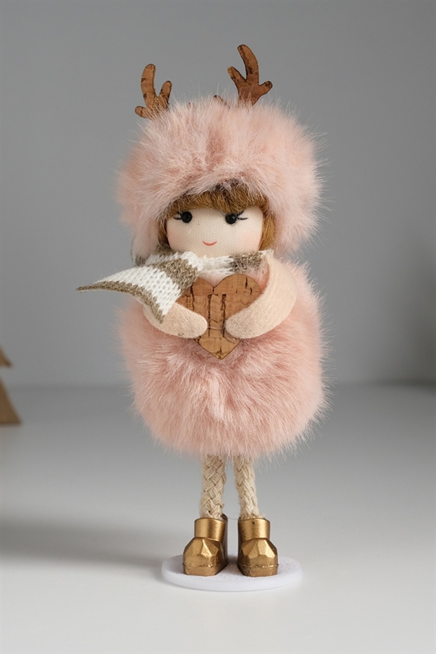 Фигура Девочка в розовой шубке и шапке 15см10471298