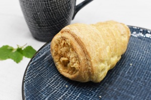 Пирожное Трубочка слоеная с белковым кремом 60г