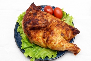 Гриль полутушка куриная жареная