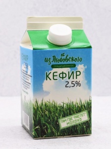 Кефир Из Любовского 2,5% т-п с крышкой 450г