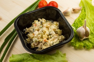 Салат Столичный в упаковке 150г