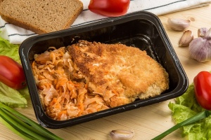 Шницель куриный с тушеной капустой упакованный 250г