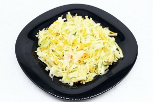 Салат из белокочанной капусты