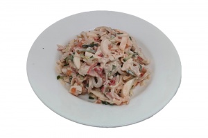 Салат с кальмаром